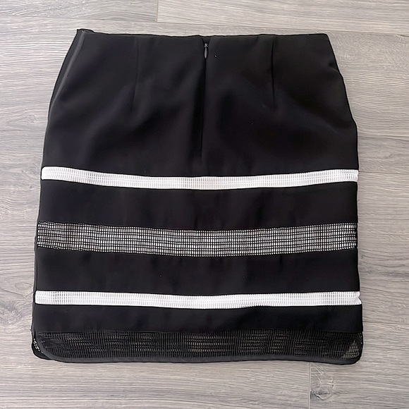 Black and white skirt Mesh Stripe Black Pencil - Picture 3 of 13